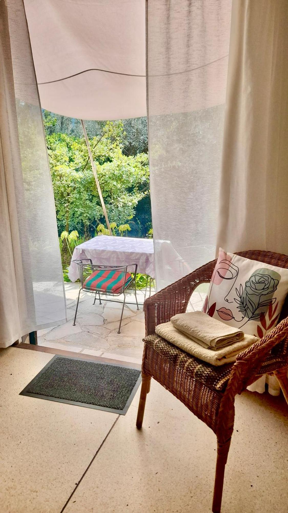 Studio Apartment In Bargemon 外观 照片